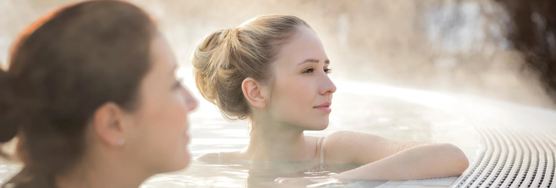 Winter-Auszeit im heilkräftigen Thermalwasser | © Thermen- & Vulkanland | Harald Eisenberger