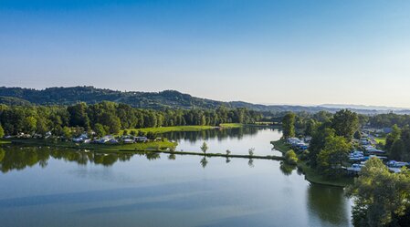 Camping at Röcksee | © Thermen- & Vulkanland | pixelmaker.at