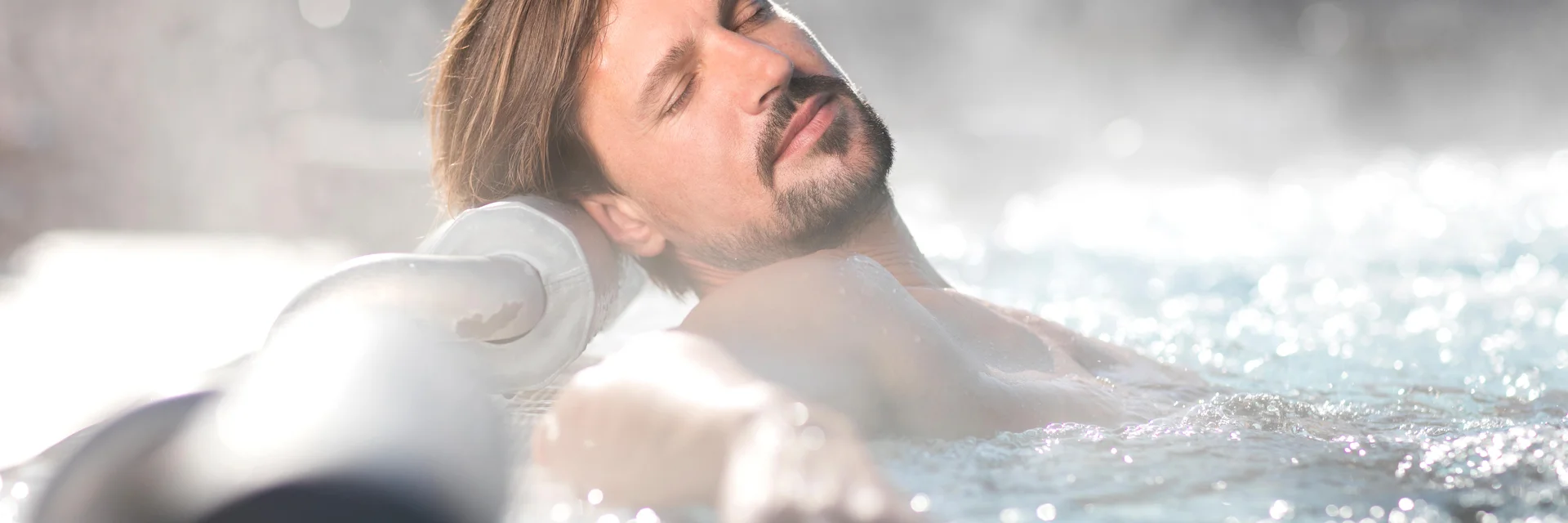 Das Thermalwasser im Thermen- und Vulkanland Steiermark wurde wissenschaftlich erforscht. Das Ergebnis: Thermalwasser senkt stress. | © Thermen- & Vulkanland Steiermark | Harald Eisenberger | © Thermen- & Vulkanland Steiermark Das Thermalwasser im Thermen- und Vulkanland Steiermark wurde wissenschaftlich erforscht. Das Ergebnis: Thermalwasser senkt stress. | © Thermen- & Vulkanland Steiermark | Harald Eisenberger | © Thermen- & Vulkanland Steiermark