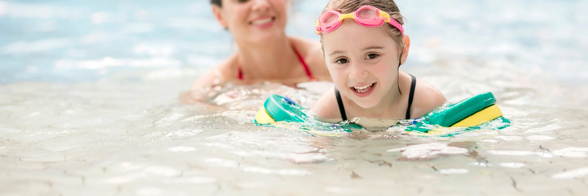 Kinderfreundlicher Urlaub in der H2O-Therme Bad Waltersdorf | © Thermen- & Vulkanland | Harald Eisenberger Kinderfreundlicher Urlaub in der H2O-Therme Bad Waltersdorf | © Thermen- & Vulkanland | Harald Eisenberger