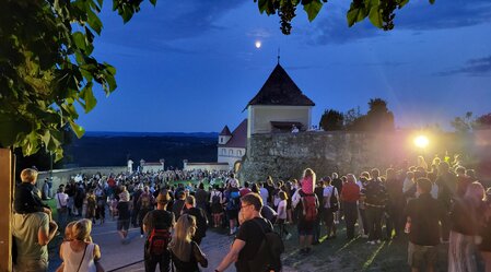At full moon at Veste Riegersburg | © Thermen- & Vulkanland | Christian Thomaser