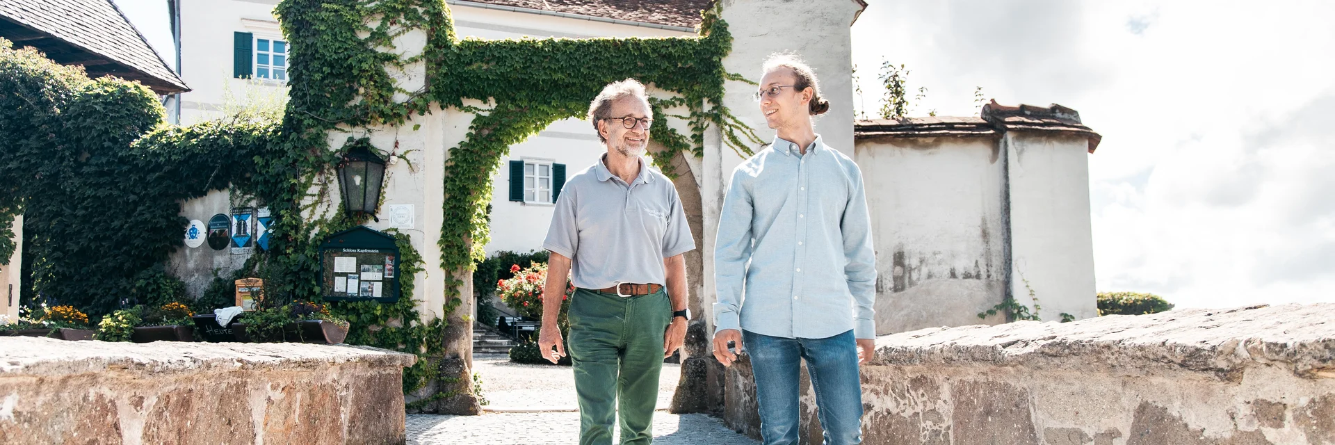 Familie Winkler-Hermaden | © Tourismusverband Thermen- & Vulkanland, Sebastian Friedl | © Tourismusverband Thermen- & Vulkanland, Sebastian Friedl Familie Winkler-Hermaden | © Tourismusverband Thermen- & Vulkanland, Sebastian Friedl | © Tourismusverband Thermen- & Vulkanland, Sebastian Friedl