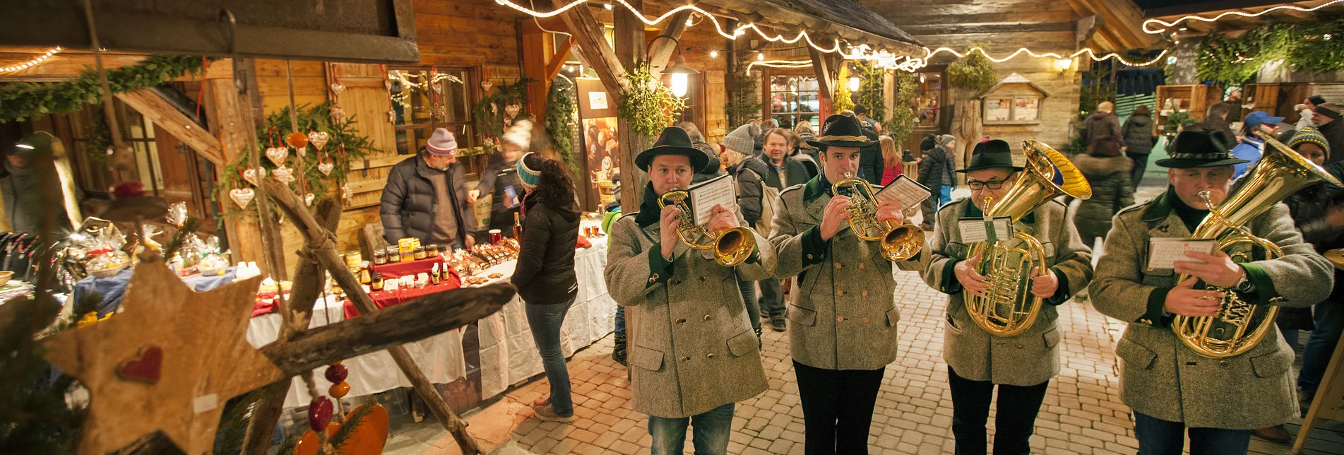 PackageKurzurlaub im Advent im Naturpark Almenland - 2 oder 4 Nächte inkl. Frühstück und Abendessen im Naturhotel Bauernhofer ****