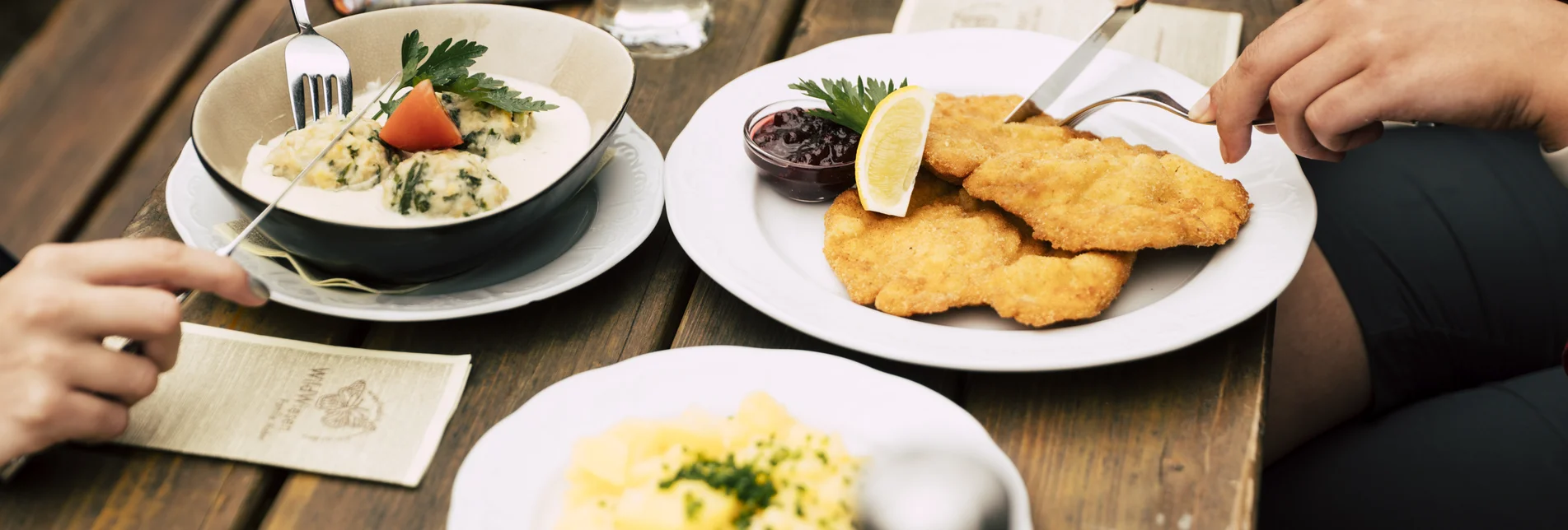 Cuisine at the Wildwiesenhütte in Eastern Styria | ©  Oststeiermark Tourismus |  Bernhard Bergmann