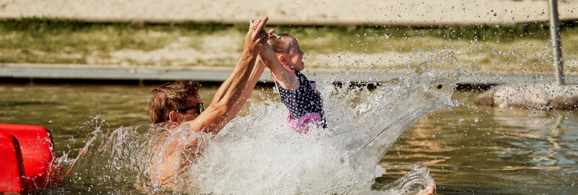 Family at the Stubenbergsee in Eastern Styria | © Oststeiermark Tourismus | Lang-Bichl - RKP