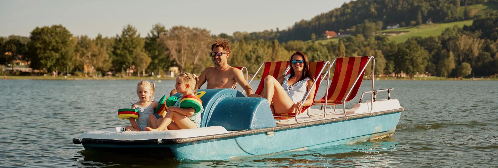 Pedal boating in Stubenbergsee in Eastern Styria | ©  Oststeiermark Tourismus | Markus Lang-Bichl
