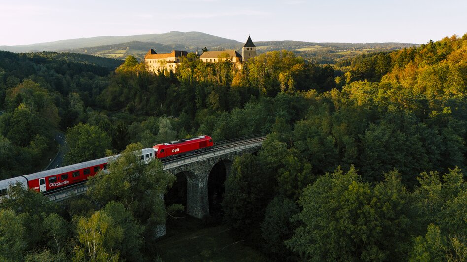Burg Thalberg in Dechantskirchen in der Oststeiermark