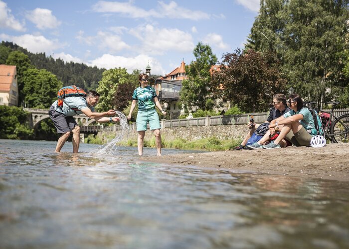 Relaxen beim Radfahren an der Mur | © Velontour Murau | HEIKO MANDL