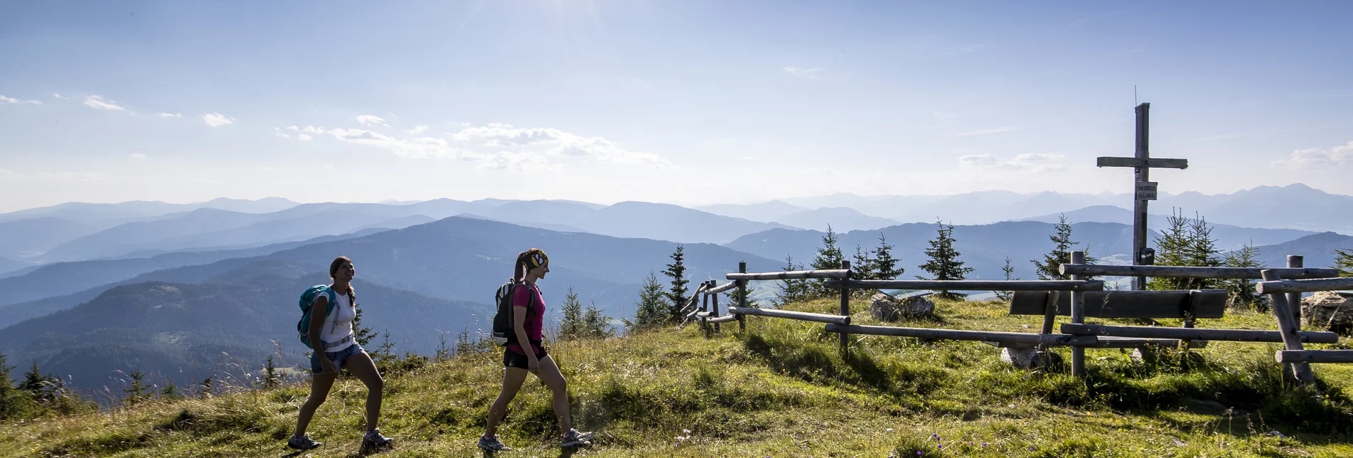 Wandern Grebenzen Gipfelkreuz | © Holzwelt Murau | Tom Lamm