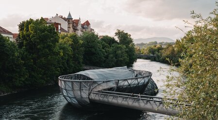 Murinsel under cloudy evening light | © TheSlowFolk