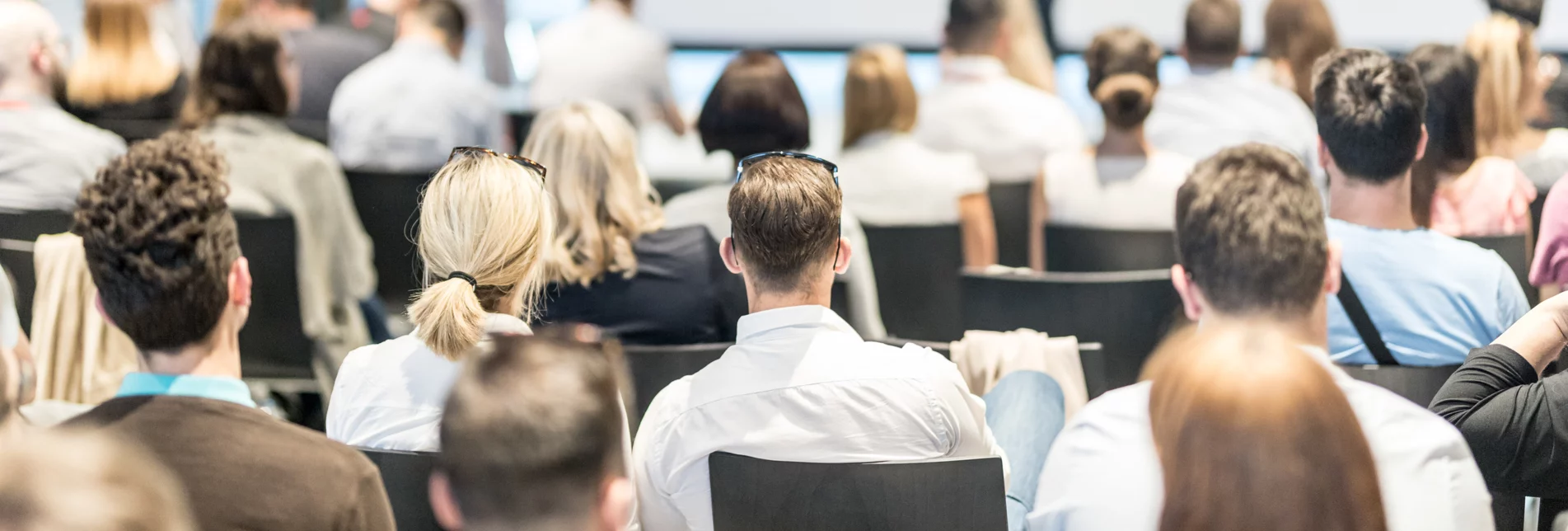 Konferenz  | © Adobe Stock | John