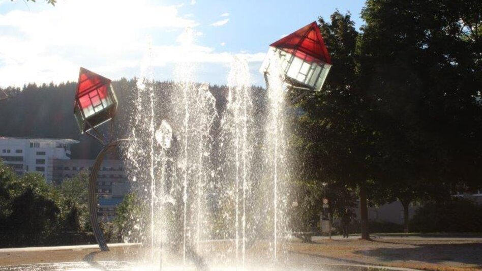 Die Oppenheim Ringe mit Springbrunnen