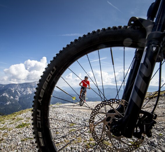 E-Biken auf der Schneealm | © TV Hochsteiermark | Tom Lamm