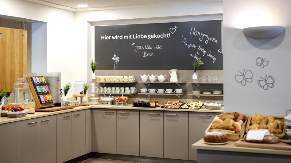 Das Frühstücksbuffet im JUFA Hotel im Weitental in Bruck an der Mur