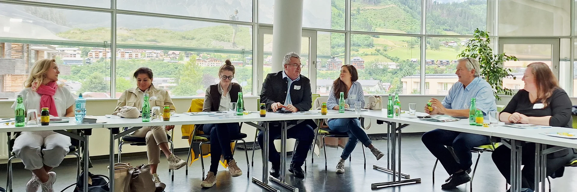 Erfahrungsaustausch im WM-Studio der Planai-Hochwurzen-Bahnen | © Gruppenreisen Steiermark | Barbara Friedinger