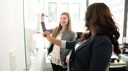 Working together | © Pexels | Christina Morillo