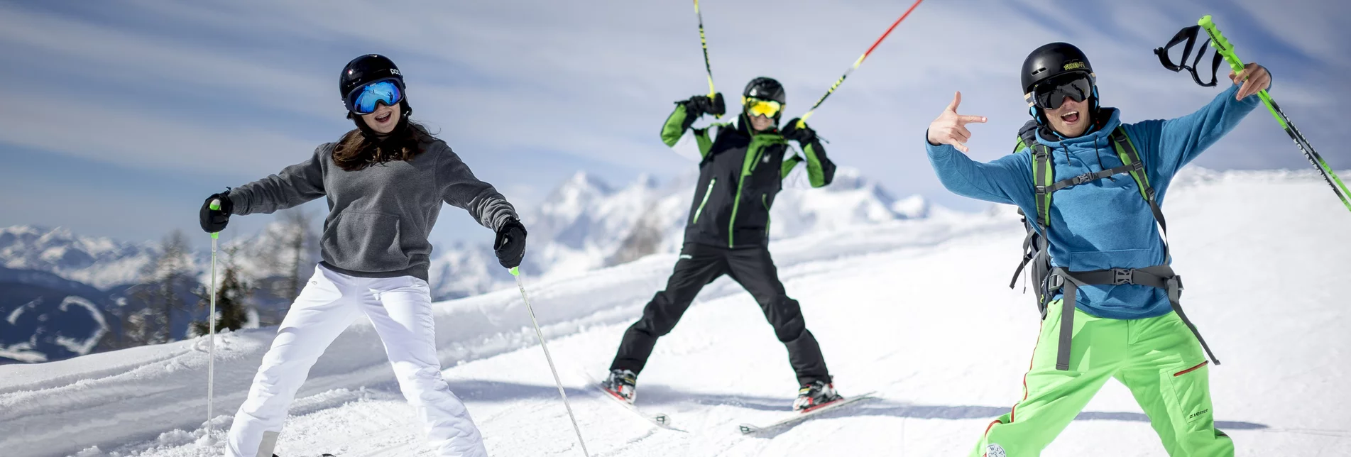 Jugendliche beim Skifahren | © Steiermark Tourismus / ikarus.cc | Tom Lamm