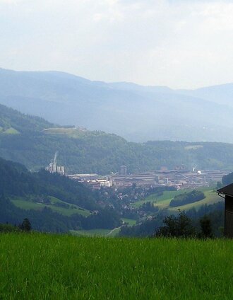 Ausblick auf die Werksanlage der voest alpine Donawitz | Claudia Shane | © Anton Hirschmann