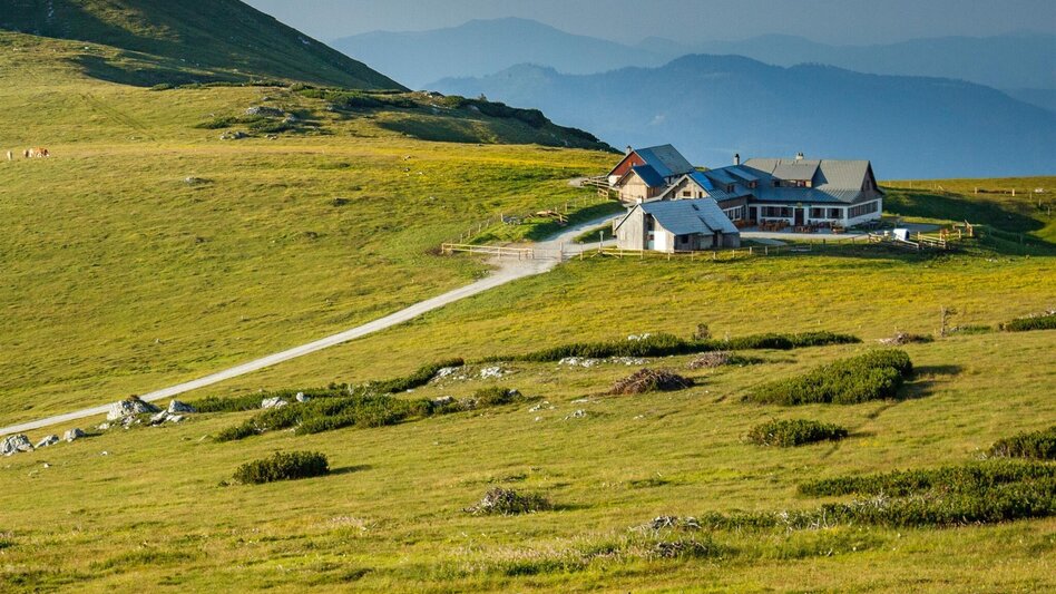 Hiking Route Etappe 08: BergZeitReise Rax - Karl Ludwig Haus - Mürzzuschlag - Touren-Impression #2.1 | © Lurgbauerhütte