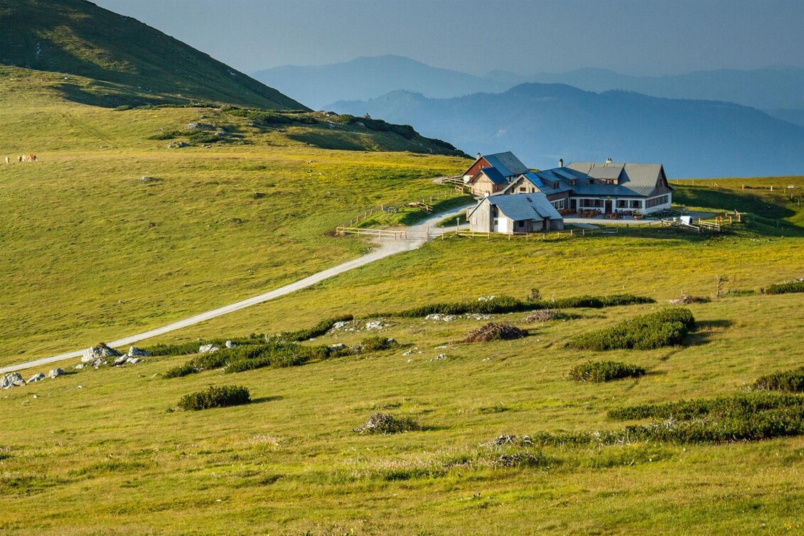 Hiking Route Etappe 08: BergZeitReise Rax - Karl Ludwig Haus - Mürzzuschlag - Touren-Impression #1 | © Lurgbauerhütte