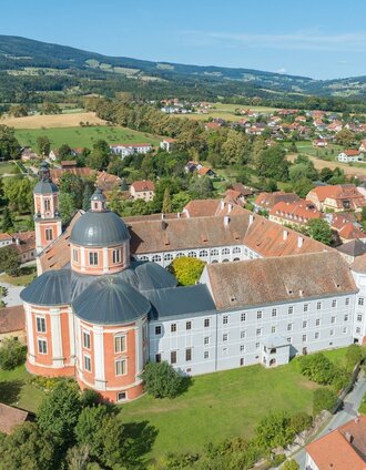 Kirche und Schloss Pöllau_NUP Pöllauer Tal_Oststeiermark | Helmut Schweighofer