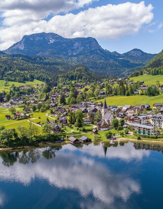 Altausseer See mit Kirche | Drohnenfotos.at-Andreas Tischler | © Drohnenfotos.at-Andreas Tischler