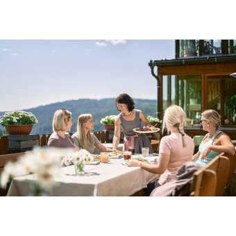 Terrace Koralpenblick | © Südsteiermark Tourismus | Robert Maybach