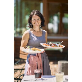 Eva the landlady | © Südsteiermark Tourismus | Robert Maybach