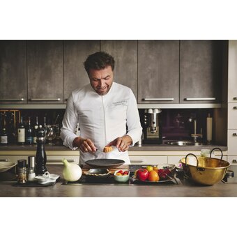 Mike Johann cooks | © Hochsteiermark | Michael Königshofer