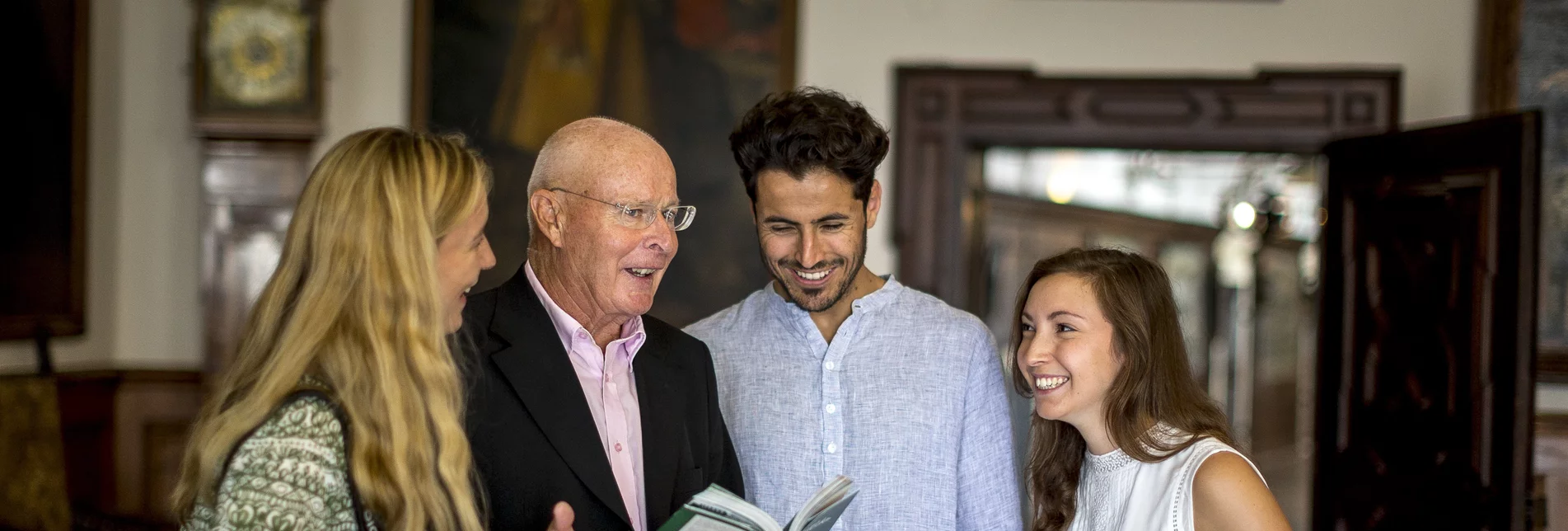 Guided tour at Schloss Herberstein | © Steiermark Tourismus | Tom Lamm