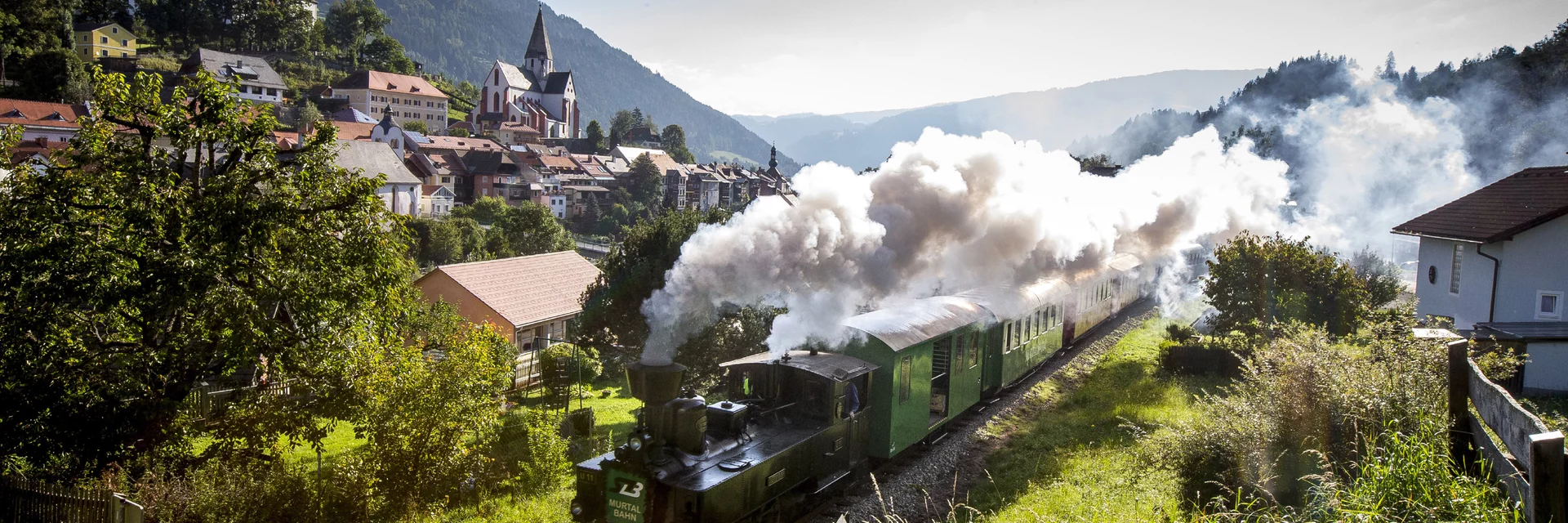 Murtalbahn mit Murau im Hintergrund | © STG | Tom Lamm