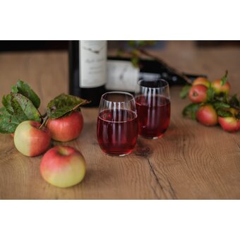 Apple Cherry Juice Weissenbacher | © STG | Elena Egger