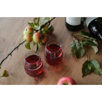 Apple Cherry Juice Weissenbacher | © STG | Elena Egger
