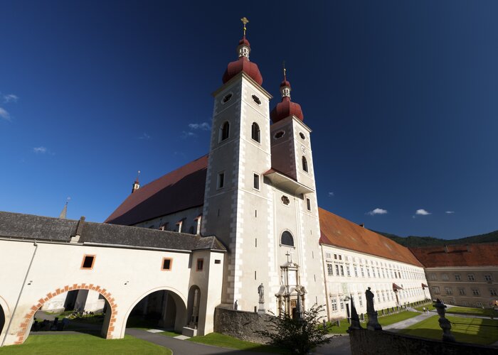 Stift St. Lambrecht im Naturpark Zirbitzkogel-Grebenzen | © STG | Harry Schiffer | ETZ-Pilgrimage Europe SI-AT