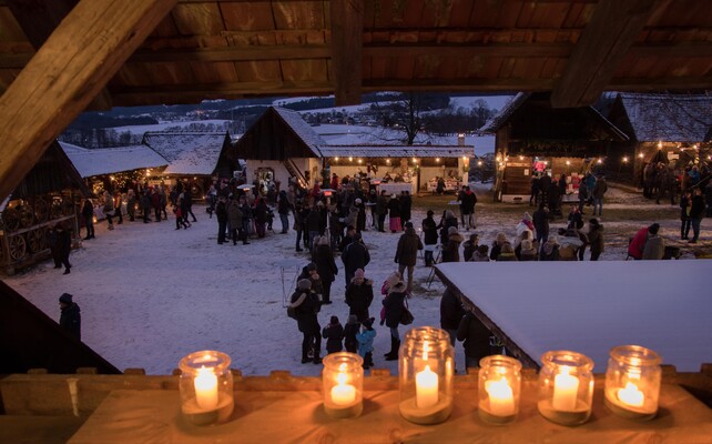 Advent g'spian_Lichter_Oststeiermark | © Klaudia Riebenbauer