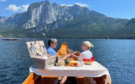 Plättenfrühstück, Altaussee, Trisselwand | © Altaussee Schifffahrt