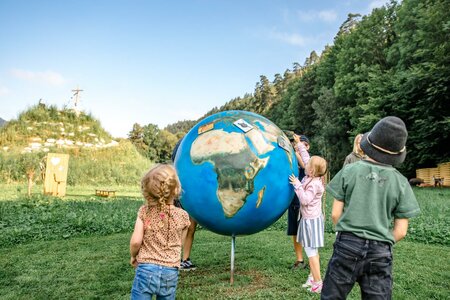 Naturwelten Steiermark_Weltkugel_Oststeiermark | © Naturwelten Steiermark