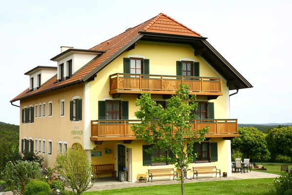 Postl´s Hirschbirnhof_Aussenansicht_Oststeiermark | © Roman Hodits-Oppitz