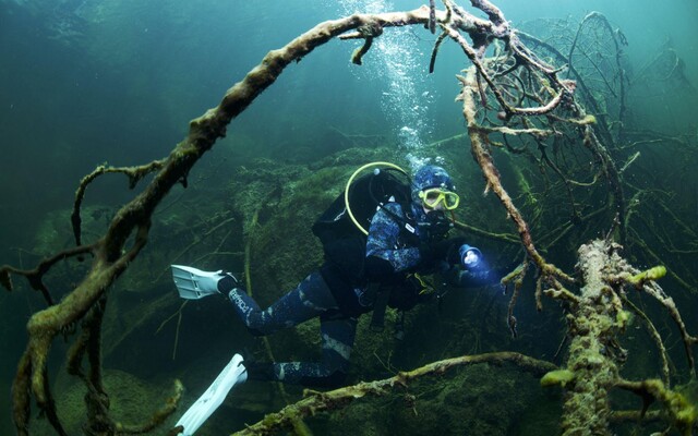 Scuba Academy, Grundlsee, Exploring | © Jürgen H. Gangoly