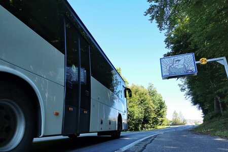 Lebenslust Zeichen mit Bus | © Gabriele Grandl