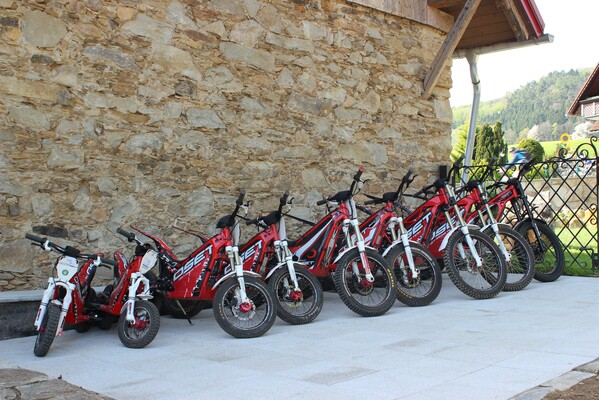E-Trial_Mopeds_Eastern Styria | © Tiefala's E-Trial