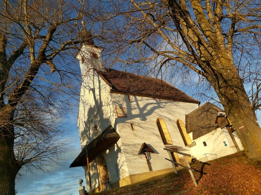 Lindenbergkirche_Herbst_Oststeiermark | © Tourismusverband Oststeiermark / Christine Pollhammer