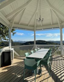 Gemütlicher Pavillon mit herrlicher Aussicht | © Weingut Dietl | Weingut Dietl | © Weingut Dietl