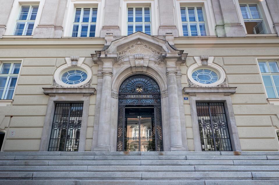 Hauptgebäude | © MUL/Stöbbauer