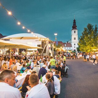 View of the main square in Fehring | © Sebastian Friedl