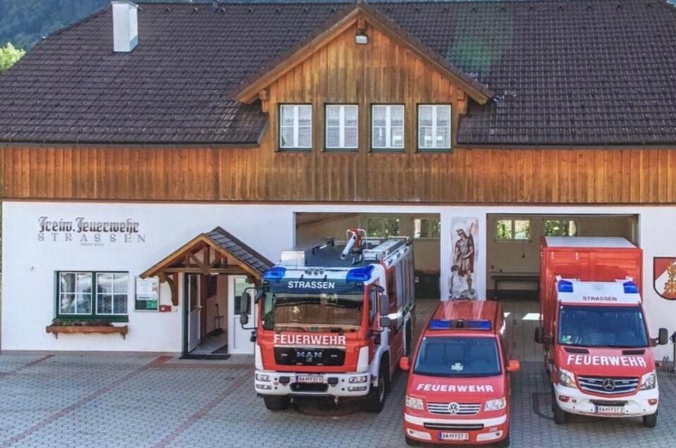 58th beer tent of the volunteer fire department Strassen - Impression #1