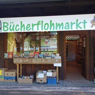 Bücherflohmarkt_Stubenbergsee_Oststeiermark | © Bücherei Stubenberg