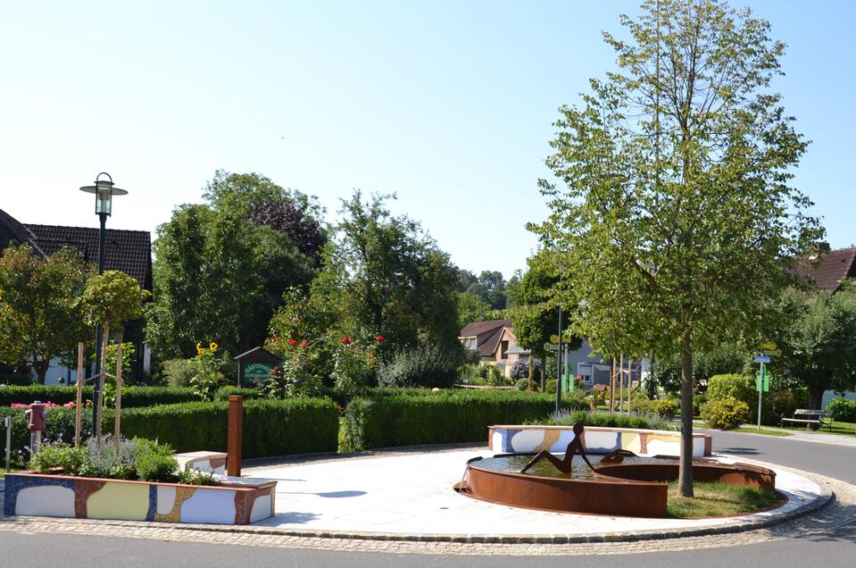 Dorfbrunnen Bad Blumau | © © Kurkommission Bad Blumau