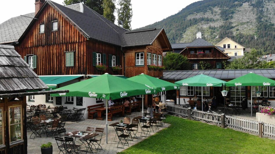 Schneiderwirt, Altaussee, Gastgarten