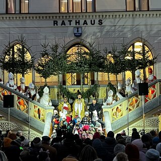 Nikoaussendungsfeier am Rathausplatz Feldbach | © Stadtgemeinde Feldbach